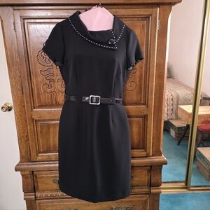 Tahari Arthur S. Levine Classic Black Belted Dress With Cowl Neck Collar Size 8